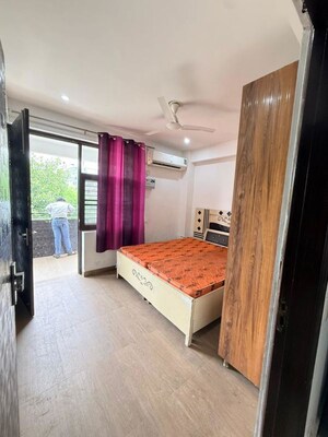 Bedroom in 3 BHK Builder Floor at Sector 57 – for Rent