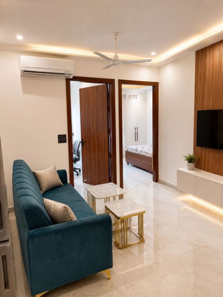 Living Room, sector 42 2 Bedroom 263 Sq.Yd. Builder Floor In Sector 42 Gurgaon 10749567