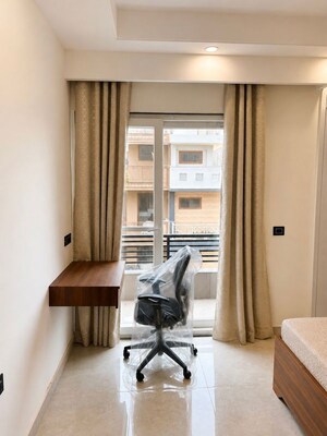 Living Room in 2 BHK Builder Floor at Sector 42 – for Rent