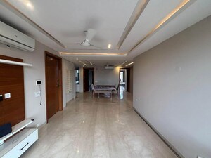 Room in 4 BHK Apartment at Conscient Heritage Max, Sector 102 – for Rent