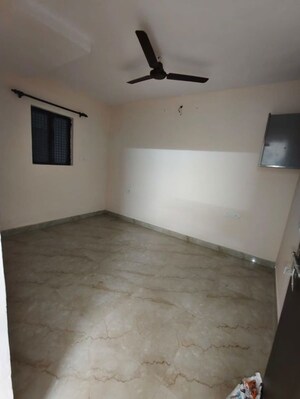 Room in 2 BHK Apartment at Sector 18 Dwarka – for Rent
