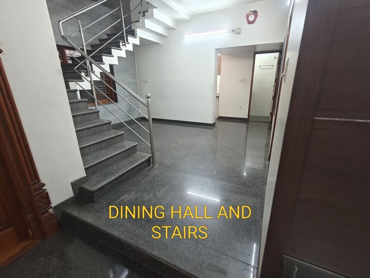 Team Area, 4th block 4 Bedroom 2400 Sq.Ft. Independent House In 4th Block Bangalore 10749608