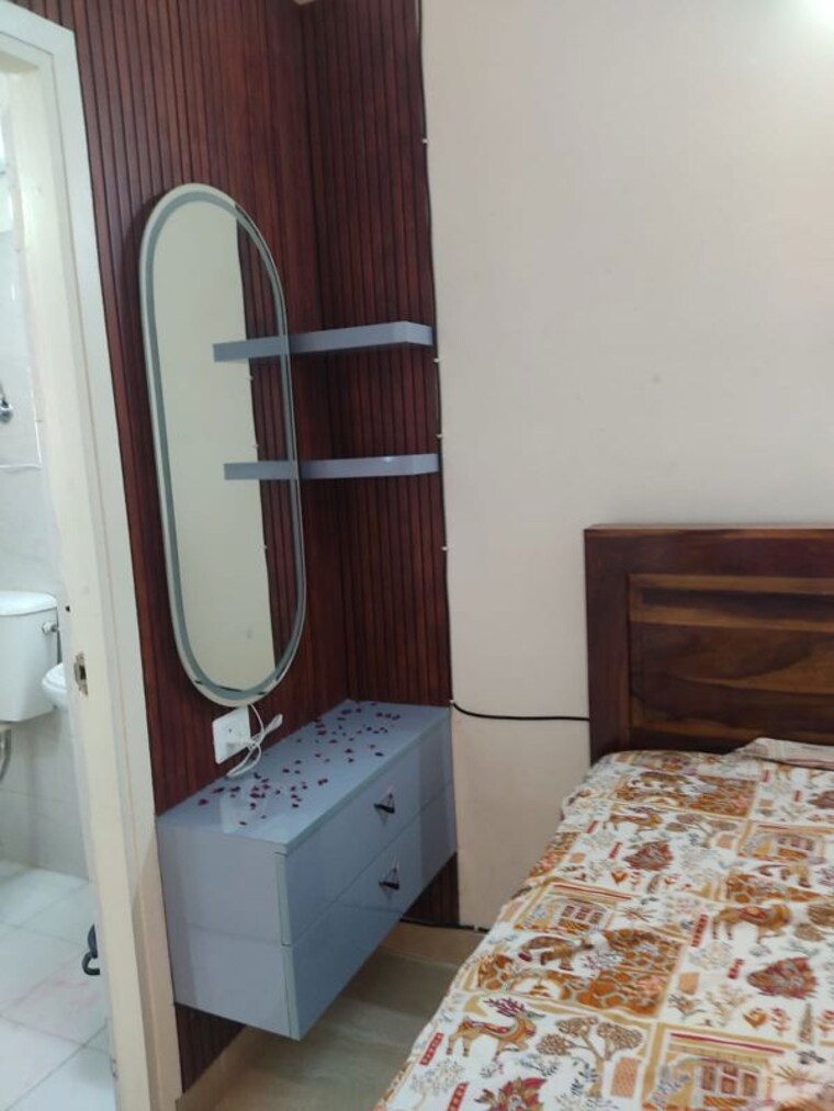 Bathroom, gaur-city-2-14th-avenue 1 Bedroom 530 Sq.Ft. Apartment In Sector 16c Greater Noida Greater Noida 10749595