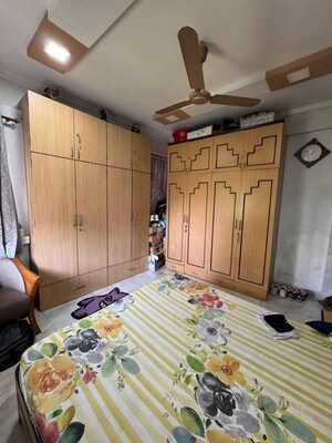 Bedroom in 2 BHK Apartment at Kherwadi – for Rent