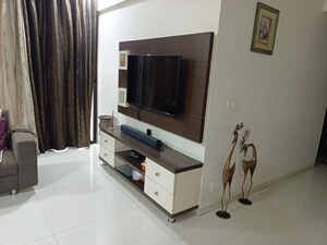 Furnished Amenities in 3 BHK Apartment at Anand Nagar – for Rent