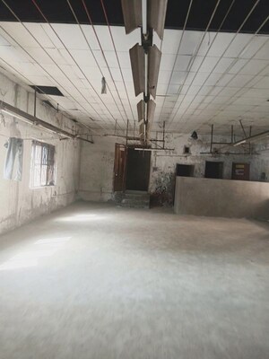 Team Area in  Showroom at Chinar Park – for Rent