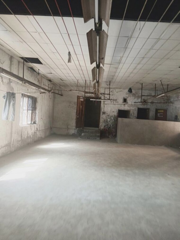 Team Area, chinar park Commercial Showroom 3600 Sq.Ft. In Chinar Park Kolkata 10749561