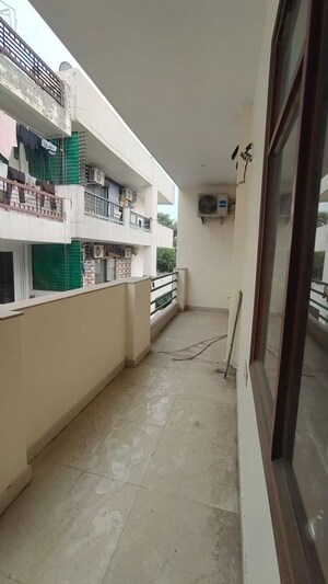 Balcony in 2 BHK Builder Floor at Sector 46 – for Rent