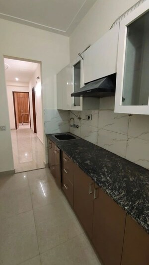 Kitchen in 2 BHK Builder Floor at Sector 46 – for Rent