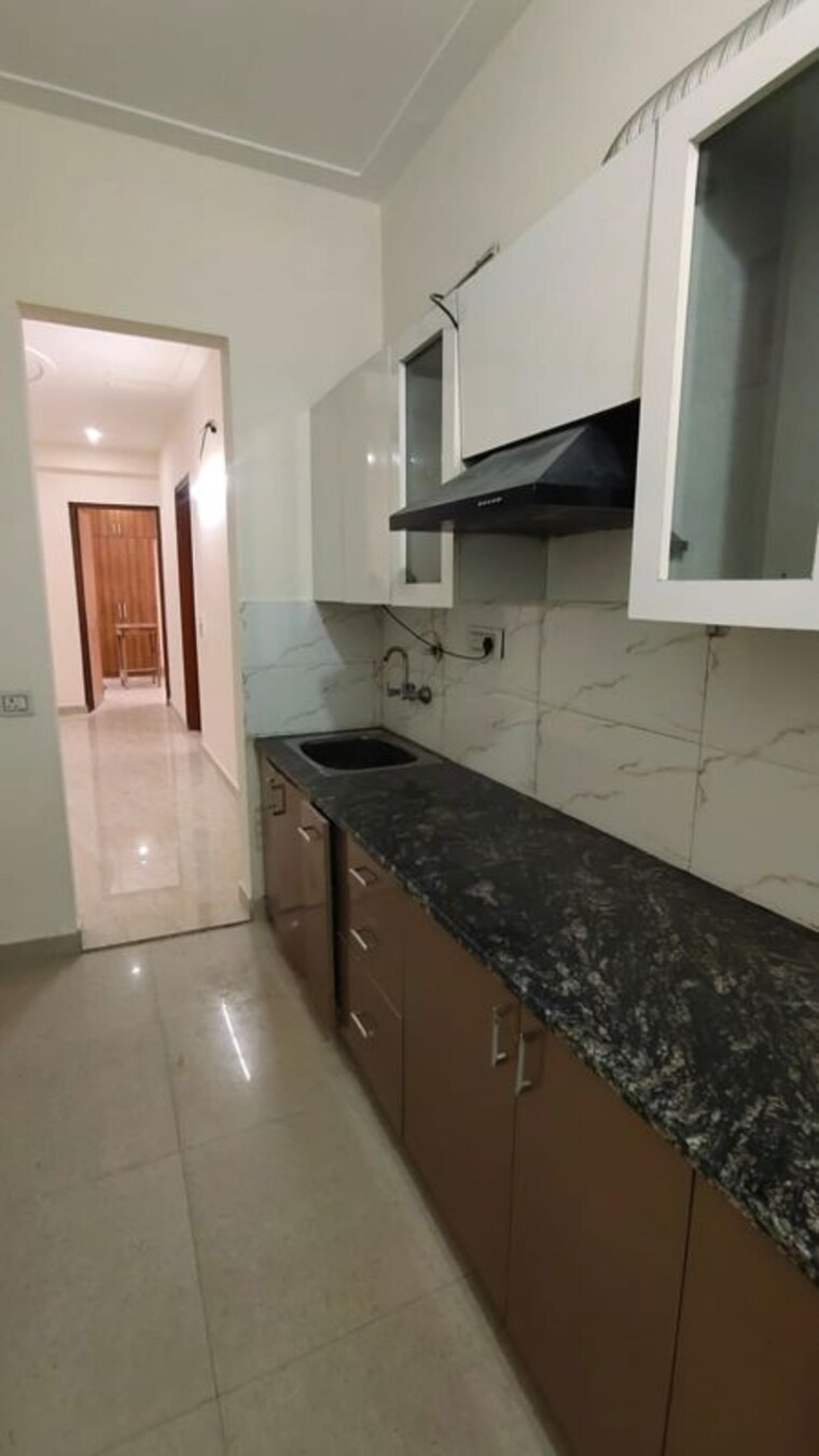 Kitchen, sector 46 2 Bedroom 150 Sq.Yd. Builder Floor In Sector 46 Gurgaon 10749616