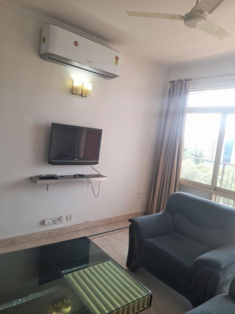 Living Room, suncity-essel-tower 3 Bedroom 1800 Sq.Ft. Apartment In Sector 28 Gurgaon 10746960