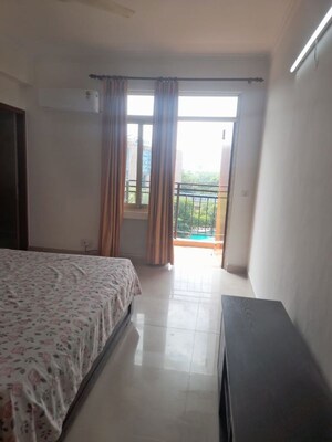 Bedroom in 3 BHK Apartment at Suncity Essel Tower, Sector 28 – for Rent