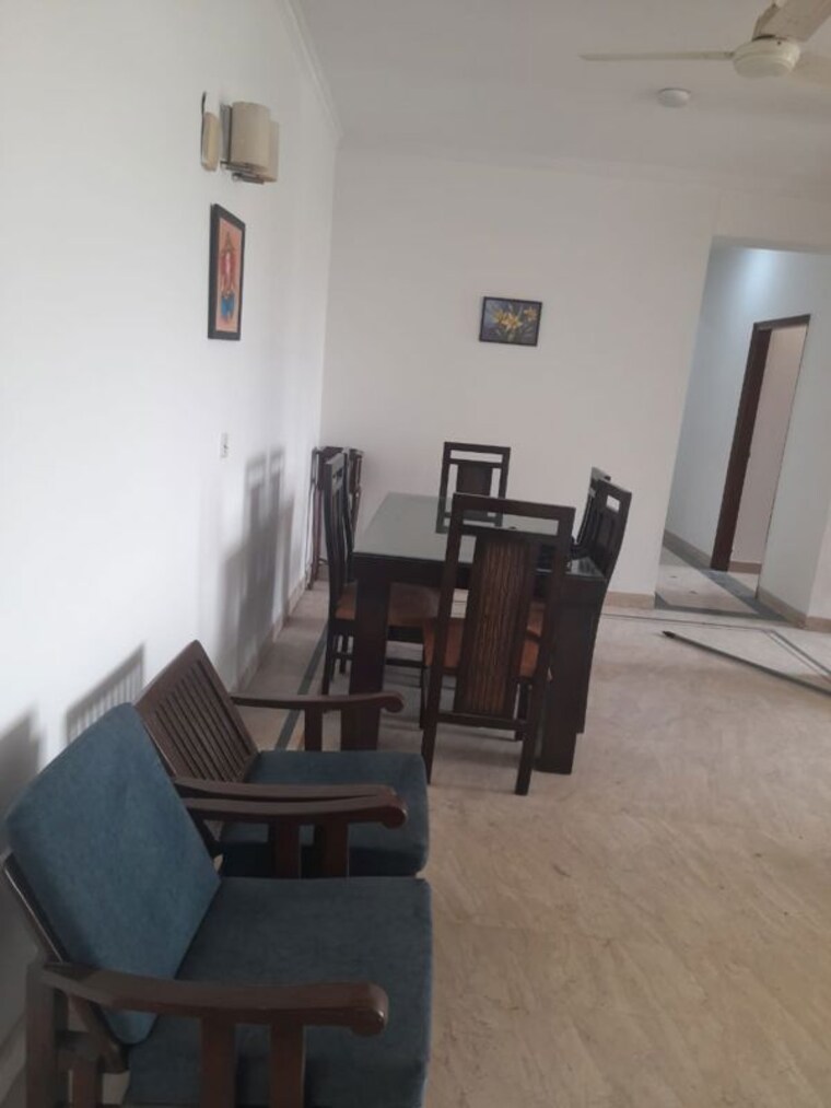 Living Room, suncity-essel-tower 3 Bedroom 1800 Sq.Ft. Apartment In Sector 28 Gurgaon 10746960