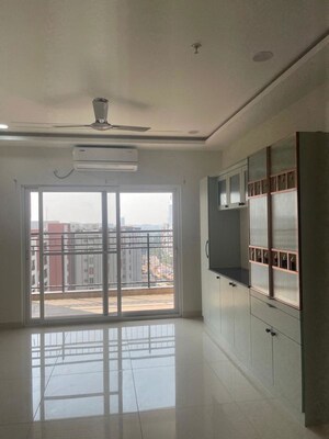 Room in 3.5 BHK Apartment at Prestige Tranquil, Kokapet – for Rent