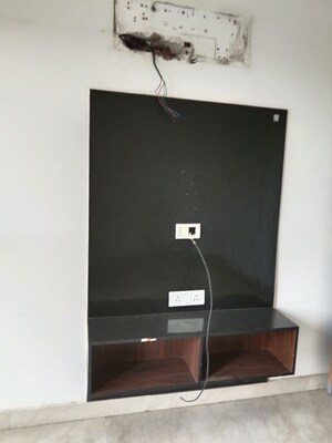 Furnished Amenities in 3 BHK Builder Floor at Janakpuri – for Rent