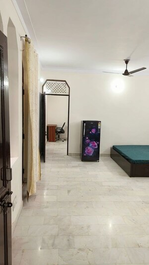 1 BHK Builder Floor For Sale in Janakpuri