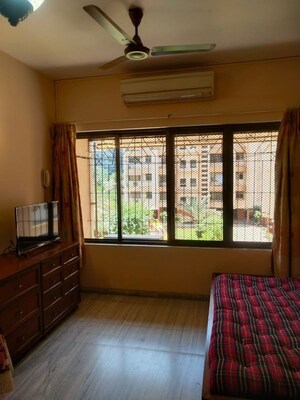1 BHK Apartment For Rent in Silver Square CHS Ltd, Santacruz East