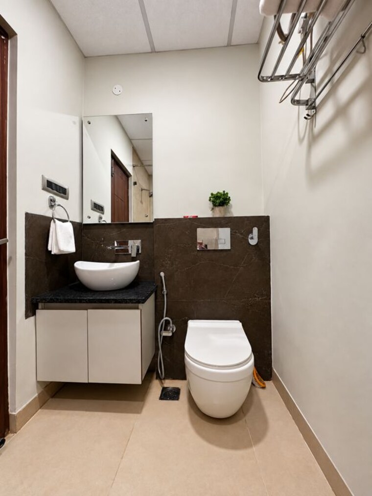Bathroom, cliffton-valley 3 Bedroom 1410 Sq.Ft. Apartment In Panthaghati Shimla 10749637