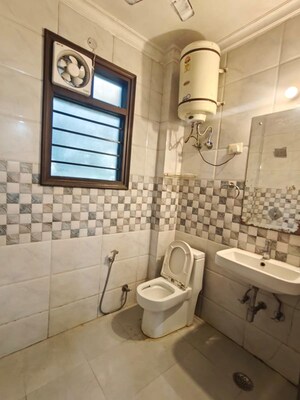 Bathroom in 3 BHK Builder Floor at Sector 46 – for Rent