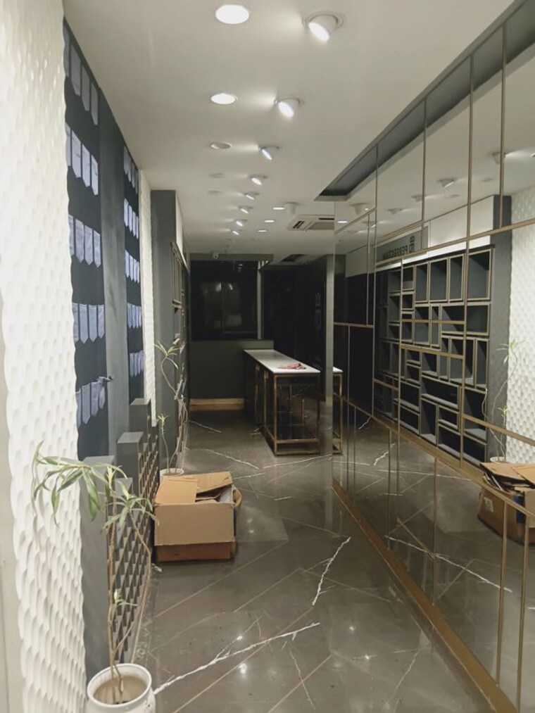 Exterior View, gariahat Commercial Showroom 2000 Sq.Ft. In Gariahat Kolkata 10749685