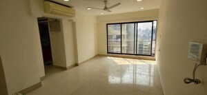 2 BHK Apartment For Rent in Khar West