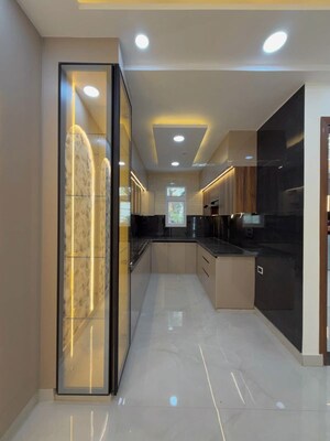Building Lobby in 2.5 BHK Builder Floor at Arya Pura – for Sale