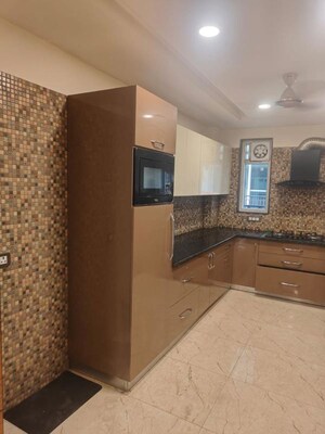 Bedroom in 4 BHK Builder Floor at Palam Vihar – for Rent