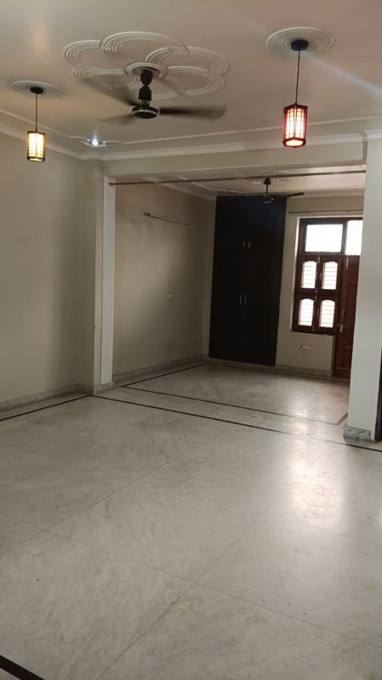 Room, sector 46 2 Bedroom 800 Sq.Ft. Builder Floor In Sector 46 Gurgaon 10749716
