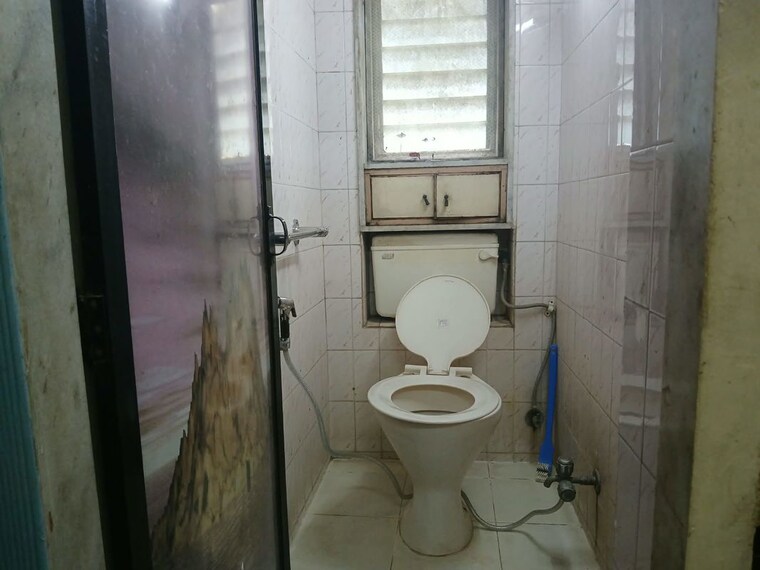 Bathroom, raheja-township 1 Bedroom 400 Sq.Ft. Apartment In Malad East Mumbai 10749621