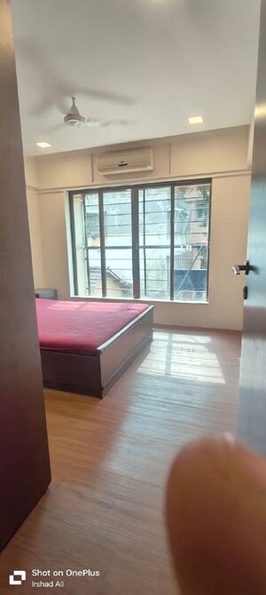 Room in 2 BHK Apartment at Bandra West – for Rent