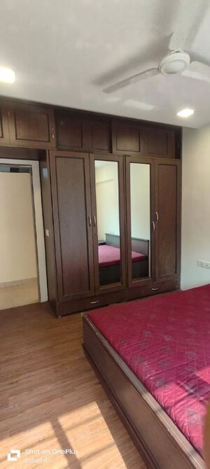 Room in 2 BHK Apartment at Bandra West – for Rent