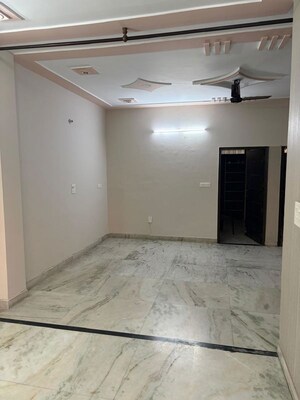 Room in 2 BHK Builder Floor at Sector 47 – for Rent