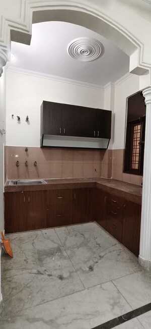 Kitchen in 1 BHK Builder Floor at RWA Residential Society Sector 46, Sector 46 – for Rent