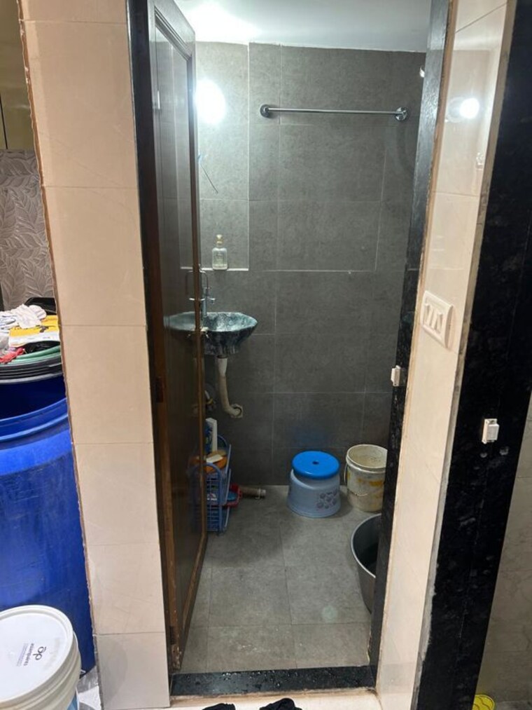 Bathroom, omkar-vive 1 Bedroom 400 Sq.Ft. Apartment In Kurla Mumbai 10749850