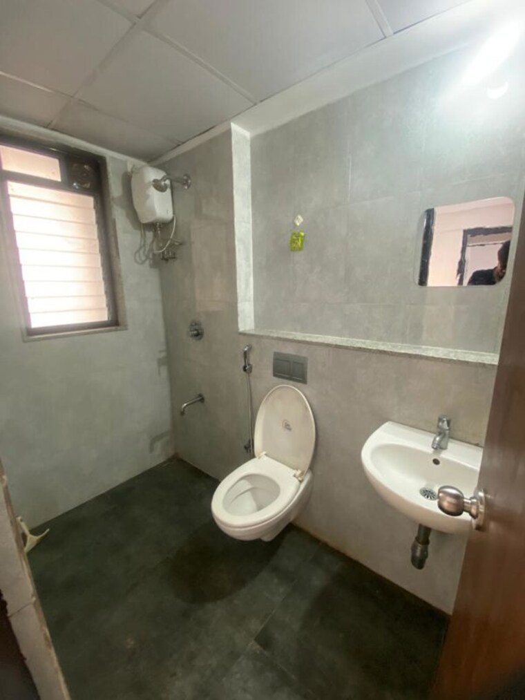 Bathroom, runwal-gardens-phase-i 1 Bedroom 353 Sq.Ft. Apartment In Dombivli East Thane 10749863