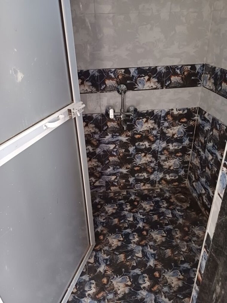 Bathroom, ghansoli sector 4 Pg For Girls In Ghansoli Sector 4 10749887