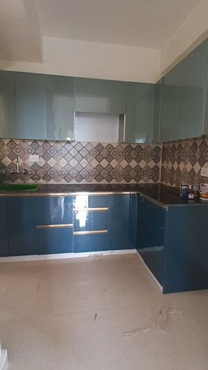 Kitchen in 3.5 BHK Apartment at Emaar Emerald Estate, Sector 65 – for Rent