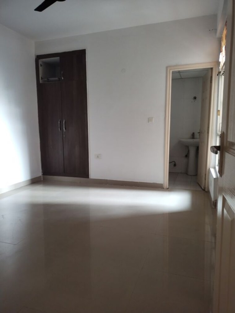 Room, supertech-cape-town 2.5 Bedroom 1150 Sq.Ft. Apartment In Sector 74 Noida 10749889