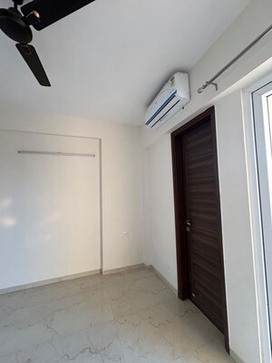 Building Lobby in 3.5 BHK Apartment at Smart World Gems, Sector 89 – for Sale