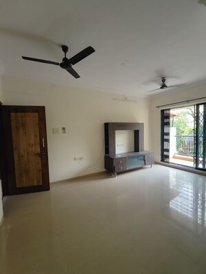 Room in 2 BHK Apartment at Raunak Laxmi Narayan Residency, Pokhran Road No Two – for Rent