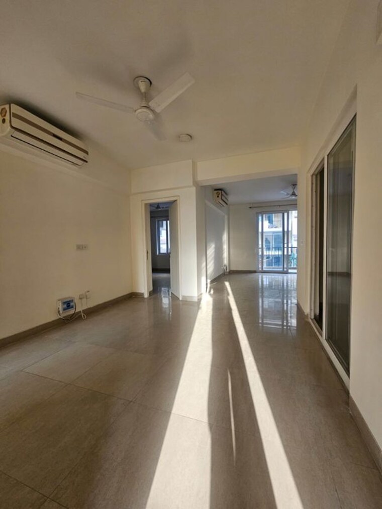 undefined, emaar-emerald-floors-premier 4 Bedroom 1975 Sq.Ft. Apartment In Sector 65 Gurgaon 10749922