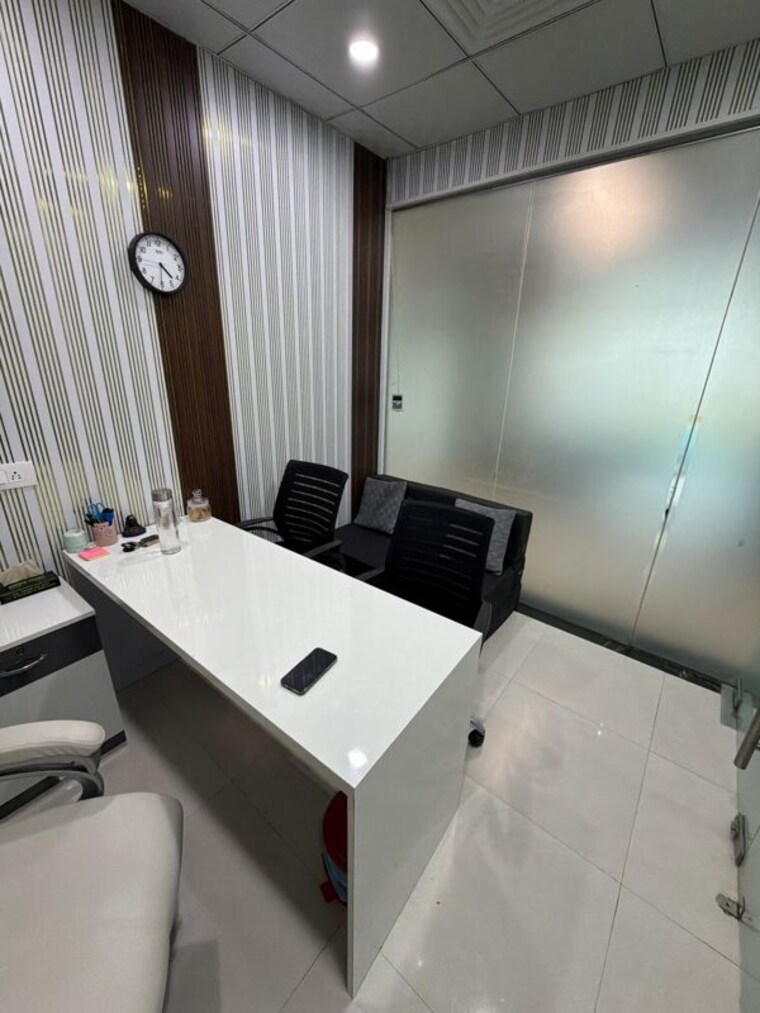 Team Area, galaxy-blue-sapphire-plaza Commercial Office Space 226 Sq.Ft. In Sector 4 Greater Noida Greater Noida 10749952