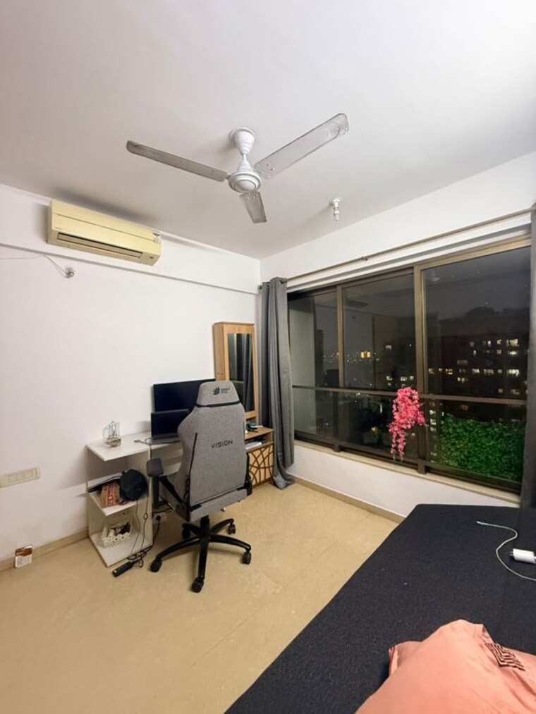 Team Area, kalpataru-aura 2 Bedroom 751 Sq.Ft. Apartment In Ghatkopar West Mumbai 10749979