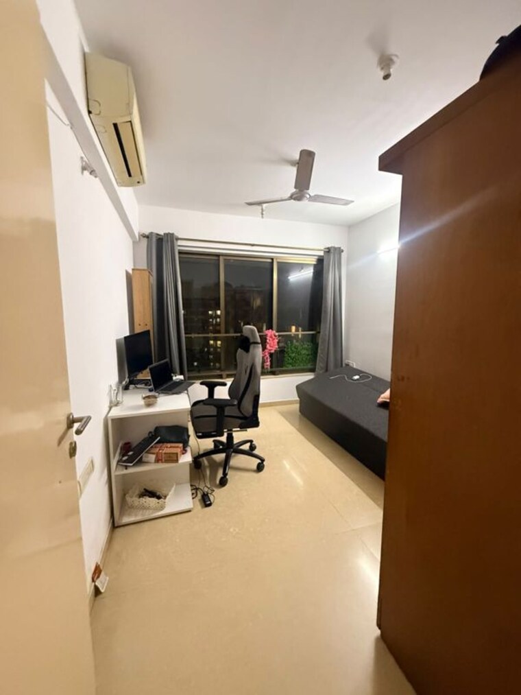 Team Area, kalpataru-aura 2 Bedroom 751 Sq.Ft. Apartment In Ghatkopar West Mumbai 10749988