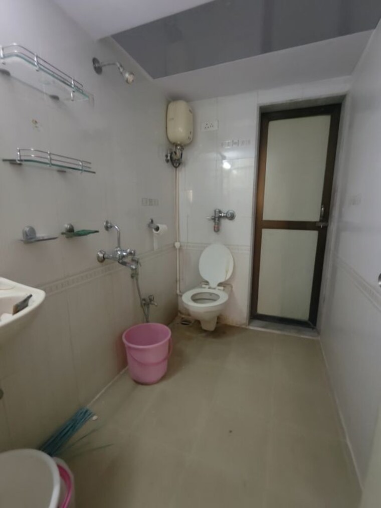 Bathroom, vihang-garden 2 Bedroom 720 Sq.Ft. Apartment In Pokhran Road No One Thane 10749990