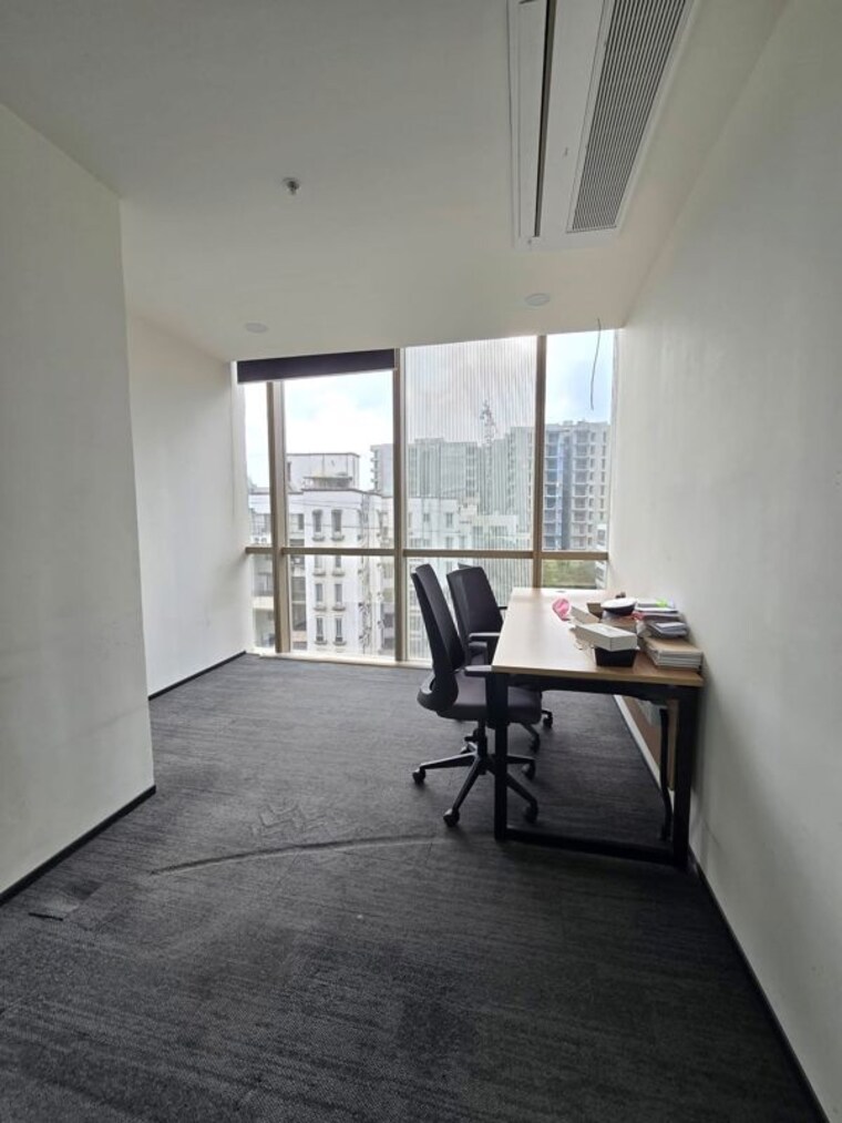 Gym, lower parel Commercial Office Space 17500 Sq.Ft. In Lower Parel Mumbai 10749980