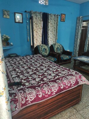 Bedroom in 4 BHK Independent House at Adhoiwala – for Sale