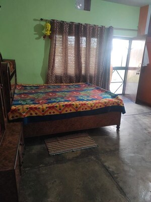 Bedroom in 4 BHK Independent House at Adhoiwala – for Sale