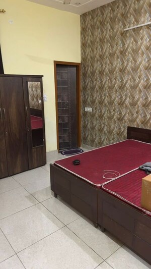 Bedroom in 2 BHK Apartment at Bhago Majra Road – for Rent