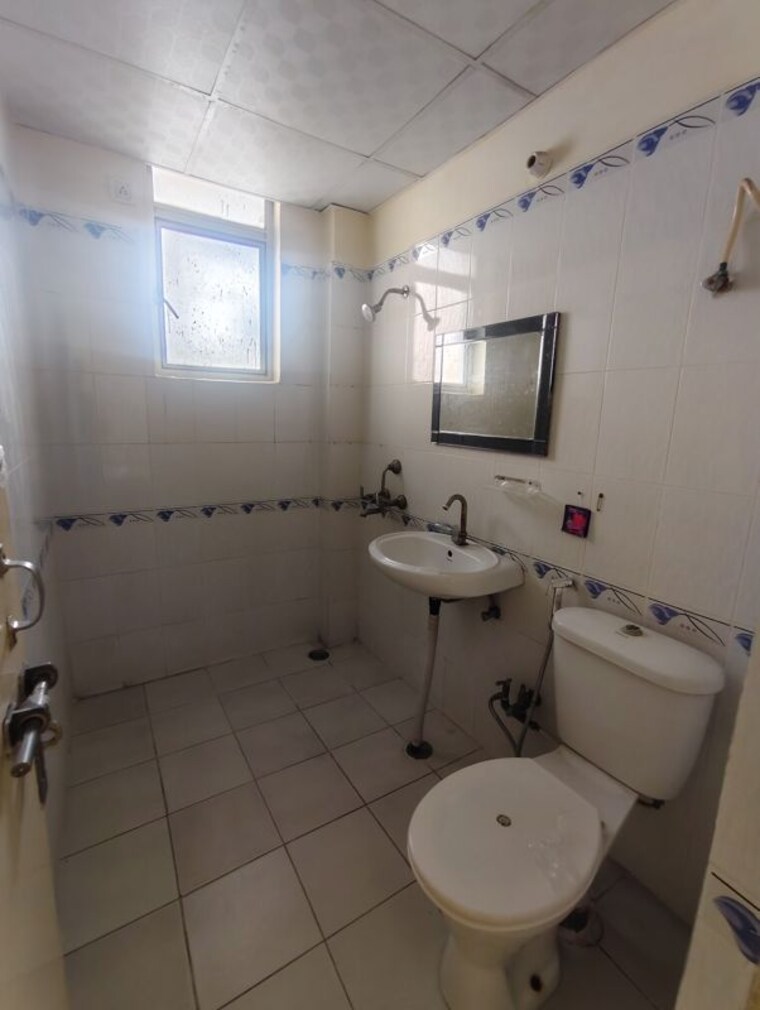 Bathroom, landcraft-river-heights 3 Bedroom 1665 Sq.Ft. Apartment In Raj Nagar Extension Ghaziabad 10750011